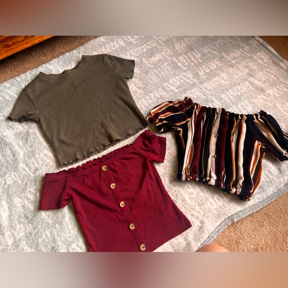 BUNDLE ‼️‼️ CROP TOPS